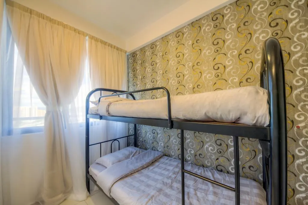 Homestay Super Condo Near Queensbay Mall George Town